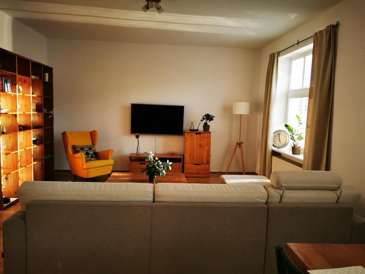 Falcon Apartment Trnava Buitenkant foto